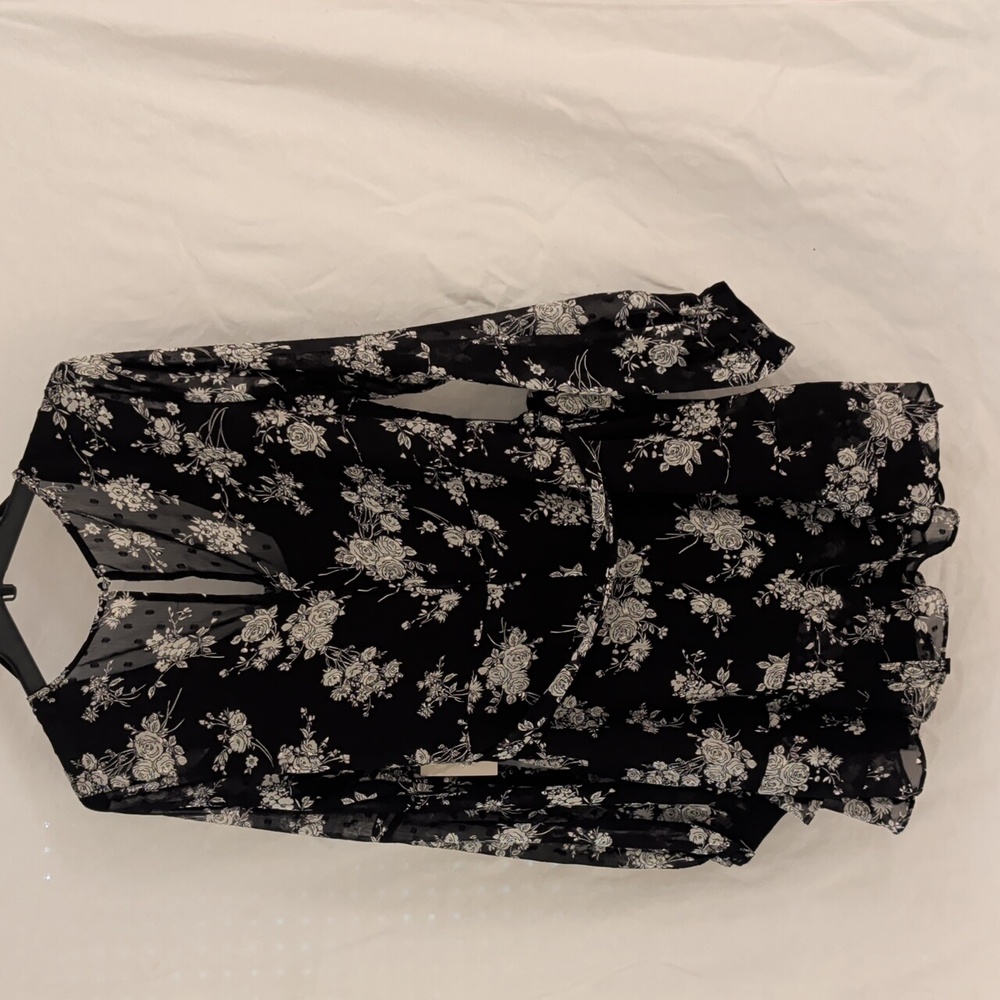 Floral Black and White Long Sleeve Dress - Picture 2 of 3